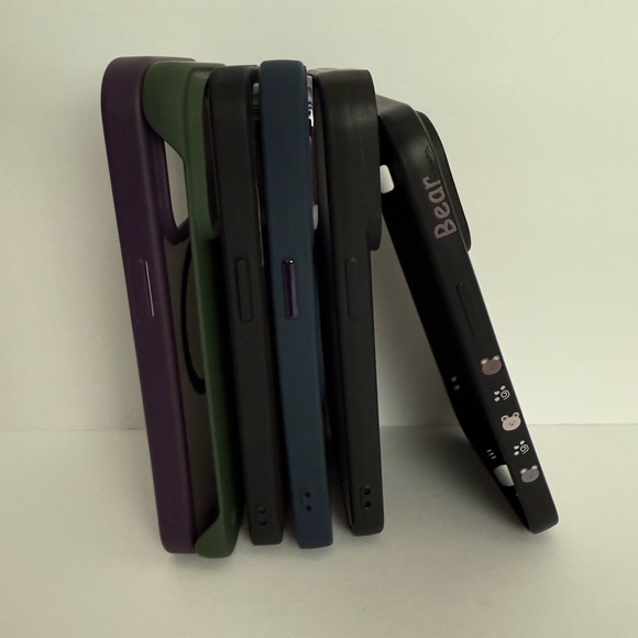 iPhone 14 Pro cases - Picture 3 of 7